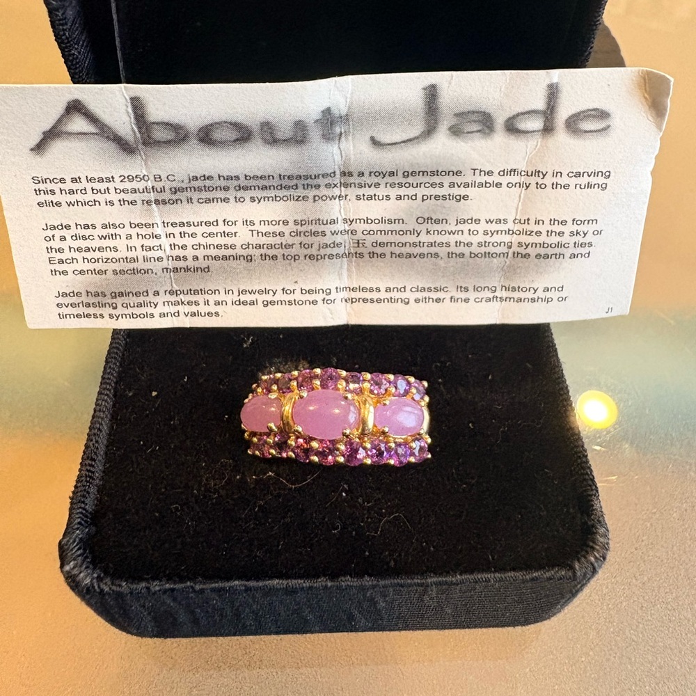 Vintage 14 Kt. Purple Jade and Amethyst Ring - Picture 5 of 5